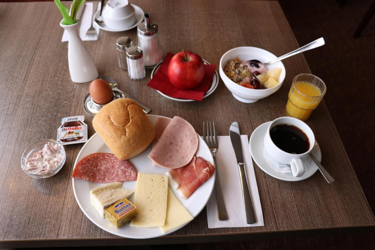 דרזדן Hotel Am Bonhoefferplatz מראה חיצוני תמונה